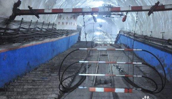 跑車(chē)防護(hù)裝置 跑車(chē)防護(hù)裝置